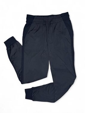 Lululemon Beyond the Studio Jogger Pants Black Size 6 EUC Like New!